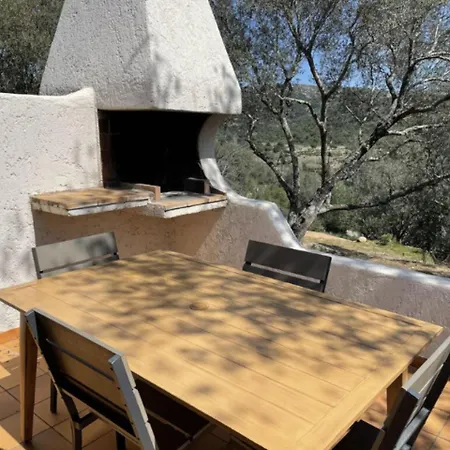 Vecchio Maison De Climatisee Pres Des Plages Santa Giulia Et Palombaggia Дом отдыха Порто-Веккьо